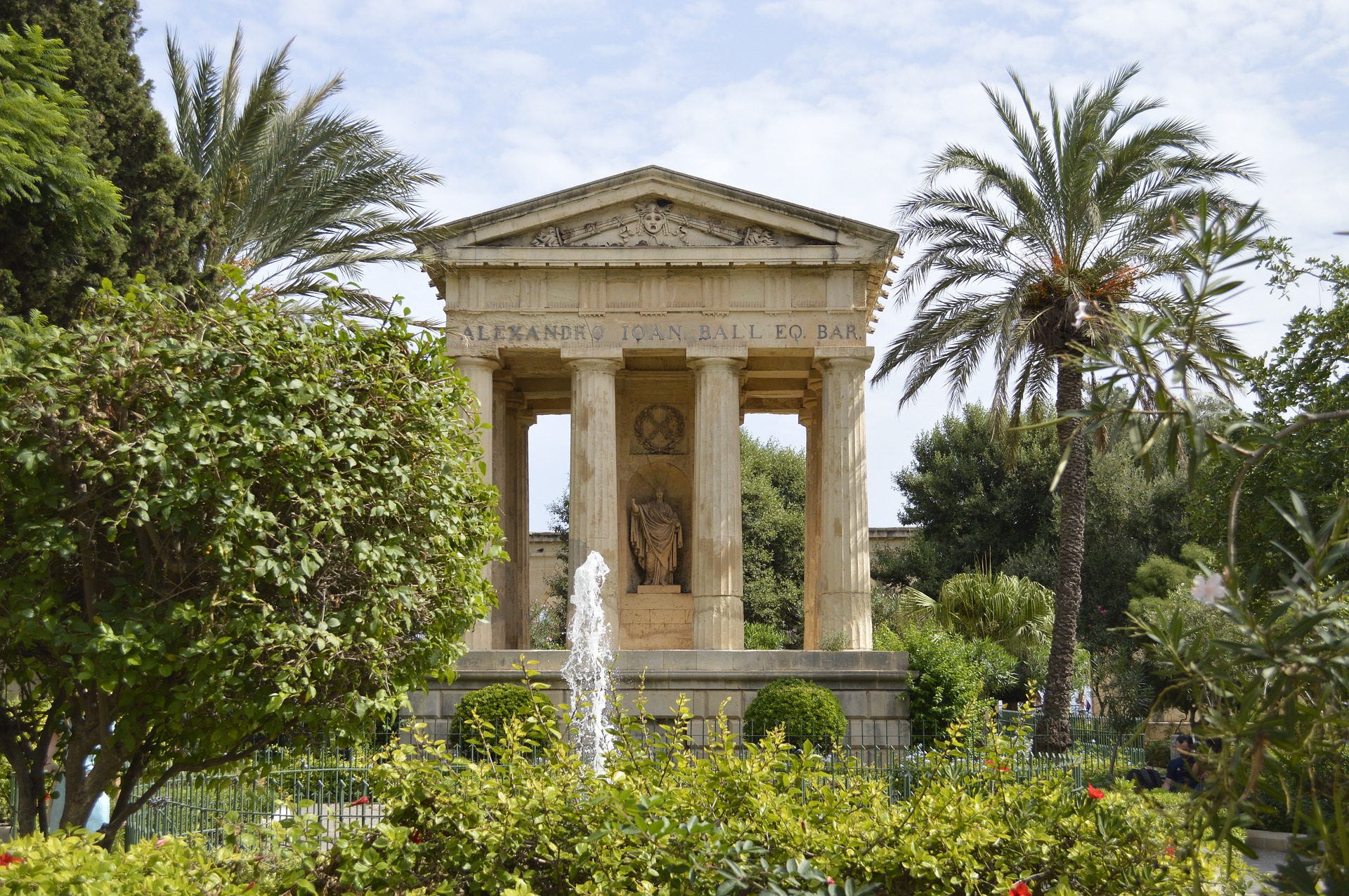 8 Beautiful Malta Gardens Worth Visiting!