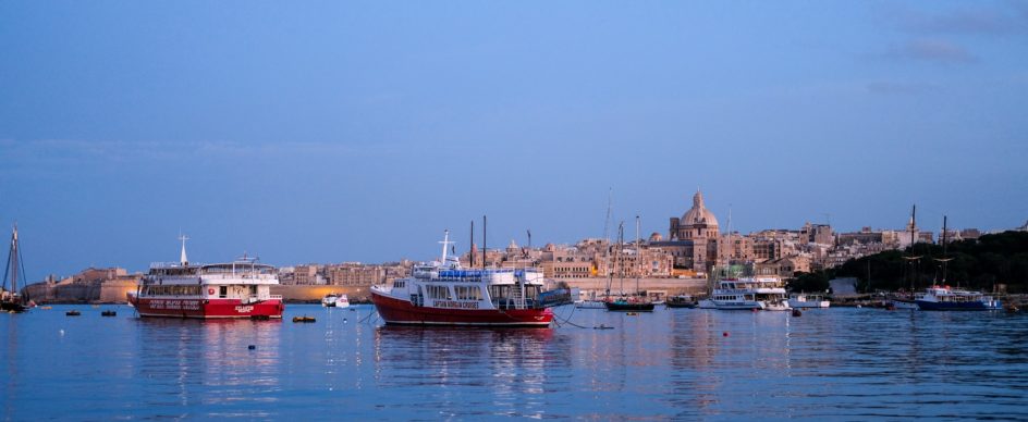 ferries to & from valletta