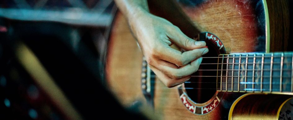 bars in Malta with live music